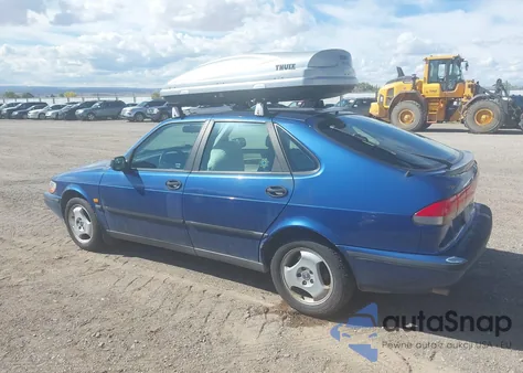 1998 Saab 900 S z USA, uszkodzony, nr VIN YS3DD55B7W2015355